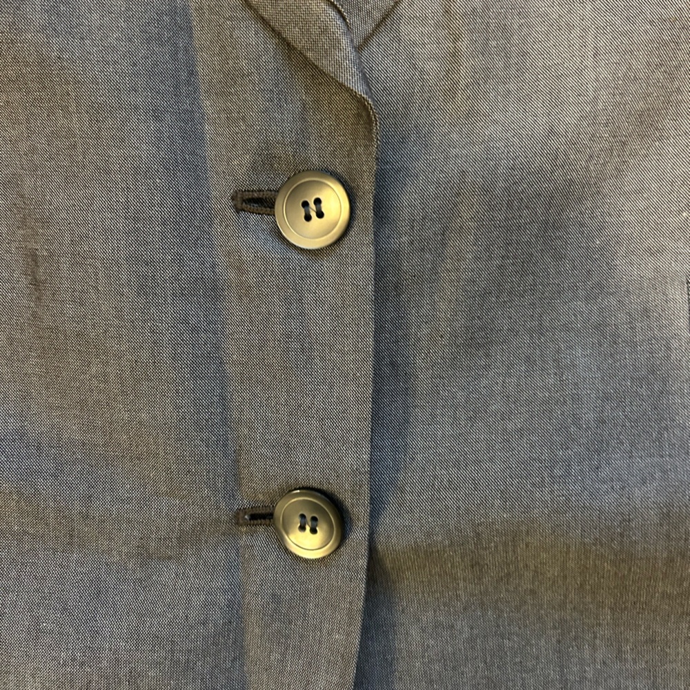 Two Piece Pantsuit in Gray Women’s Size 14 Petite - Picture 11 of 16